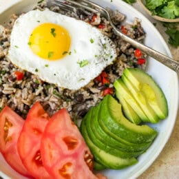 Gallo Pinto with eggs