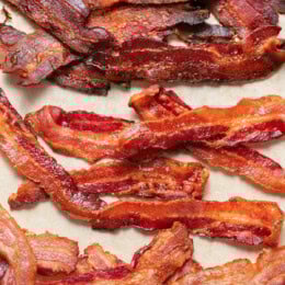 How To Make Bacon in The Oven 3 Ways