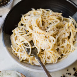 Cottage Cheese Cacio e Pepe