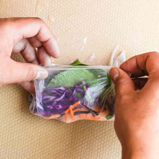 How to make summer rolls with rice paper