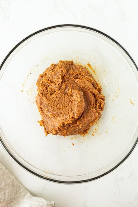 How to make almond butter cookies